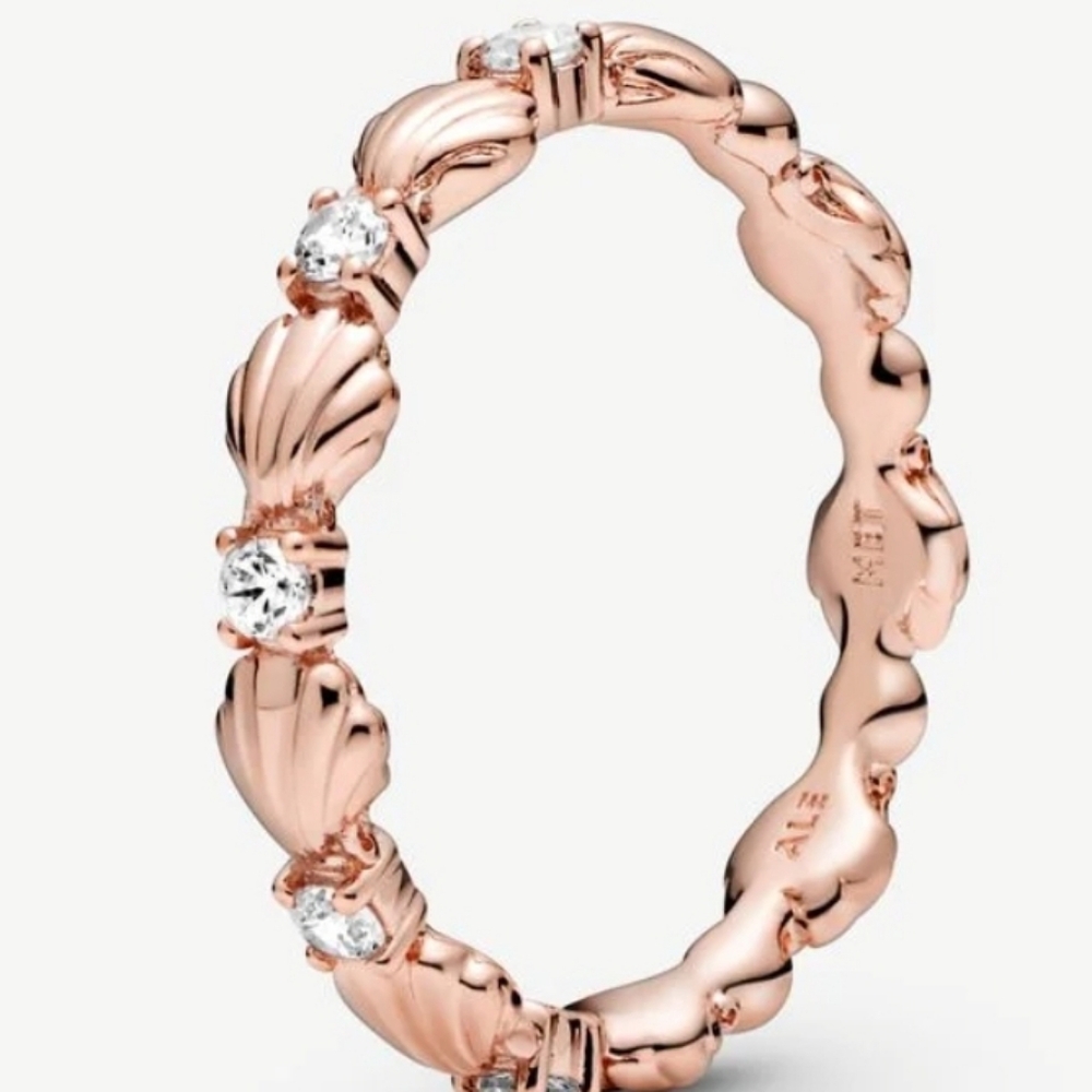 Pandora Rose Gold Seashell ring Size 6